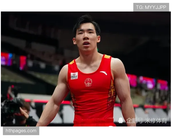 张博恒训练完直接啃鸡腿？这自律和放纵切换也太丝滑了