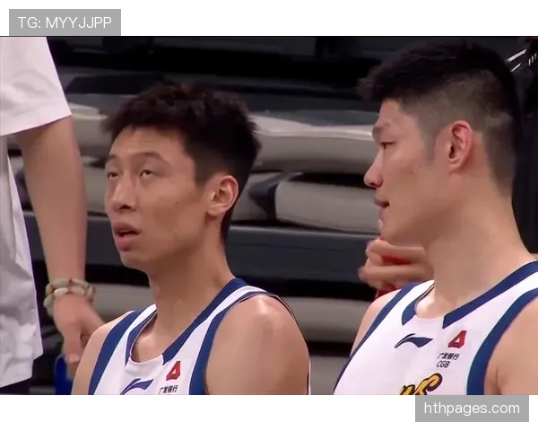 胡金秋这自律程度，连队友都看不下去了：凌晨四点健身房打卡是认真的？